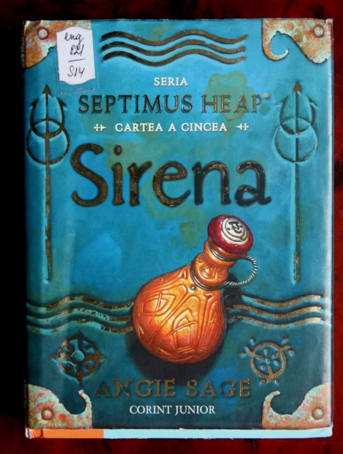 (Coperta. Foto @. Clic pe orice imagine ca s-o măriţi.)